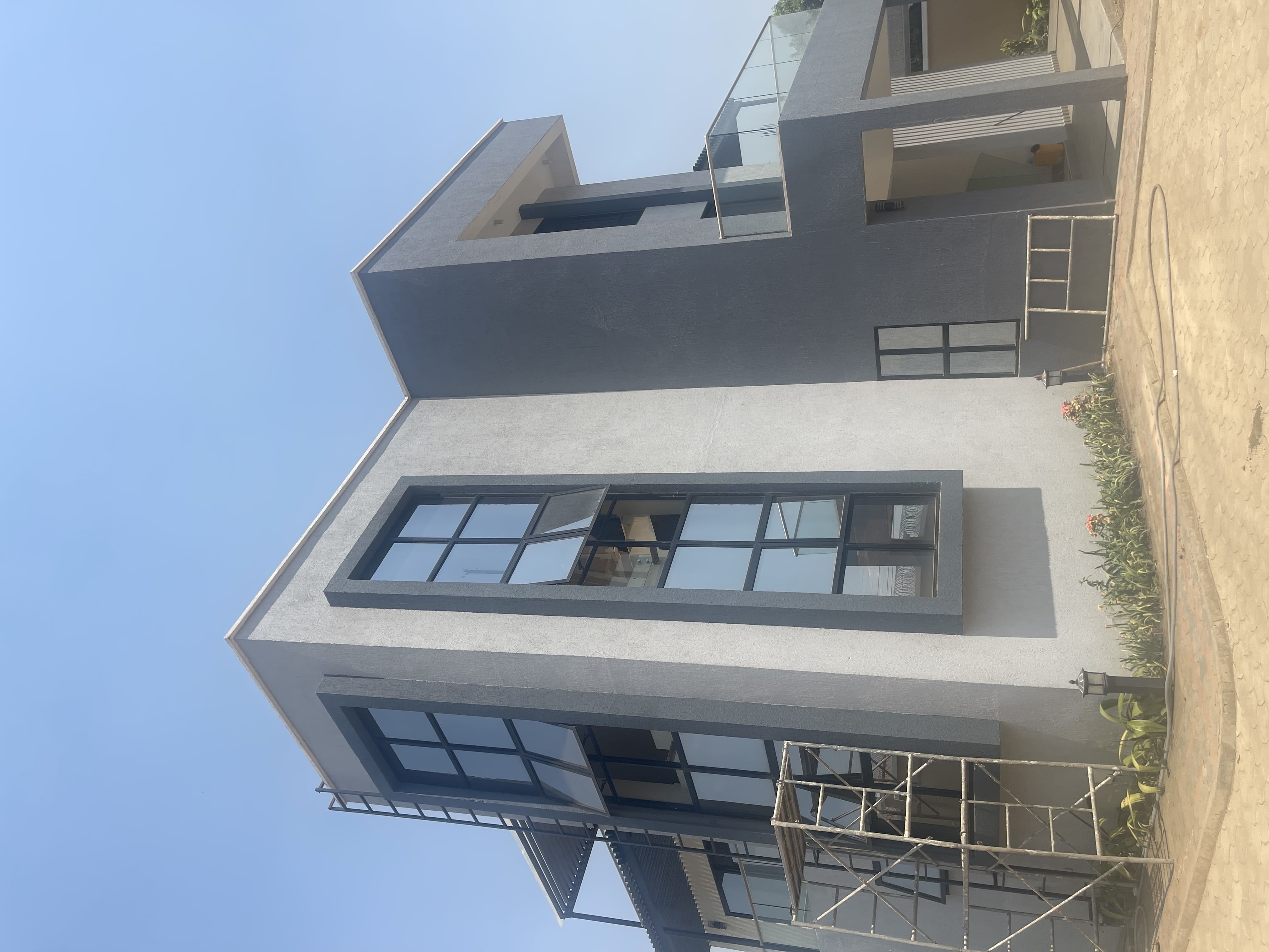 Villa for Sale – Nyakuron West