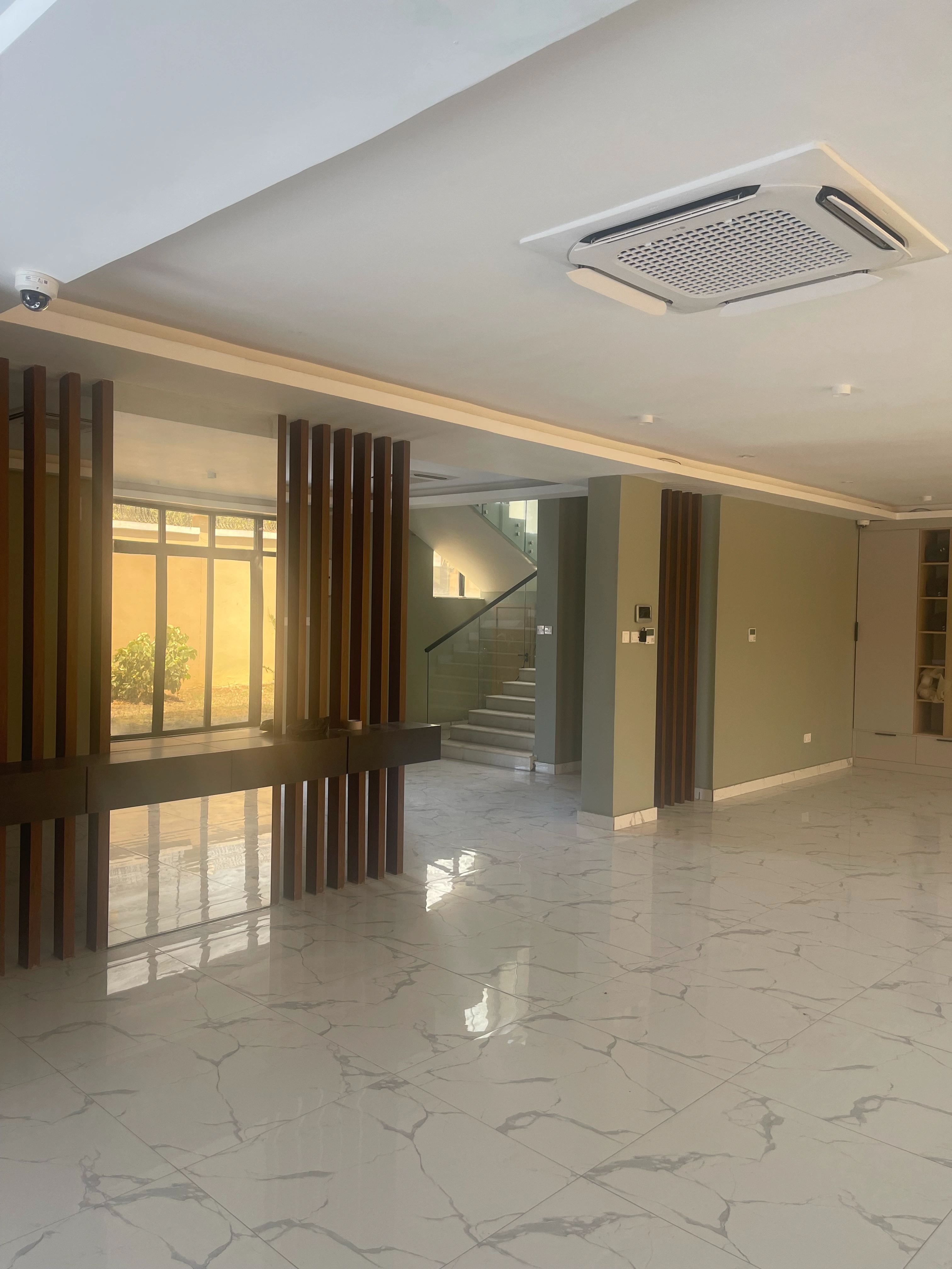Cần bán căn hộ cao cấp tại Singapore